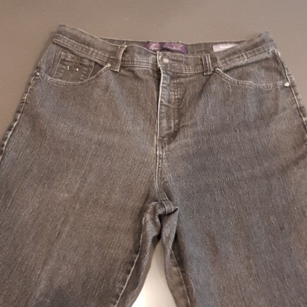 Gloria Vanderbilt Gray Amanda Jeans